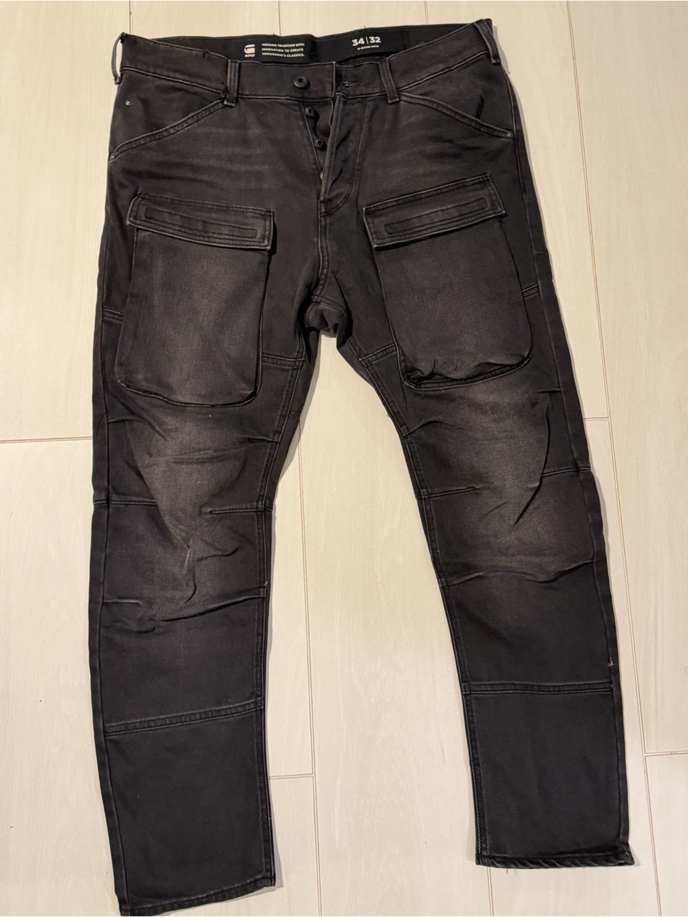 G-Star Raw "Rovic Zip 3D" Regular Tapered Cargo Pants in Black
